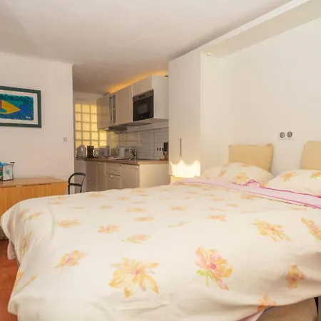 Thomhouse - Giotto - Joli Studio Acces Independant Dans Maison Mae-1144 芒通